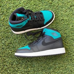 Air Jordan 1 Retro Hi